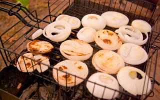 Вкусный лук с корочкой на гриле — секреты приготовления для гурманов
