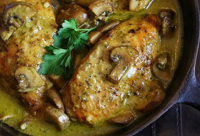 Что можно приготовить из куриной грудки и шампиньонов