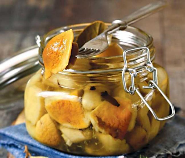 Маринованные белые грибы - рецепт