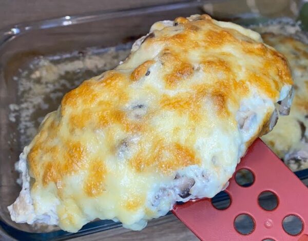 Как вкусно приготовить свинину с грибами в духовке