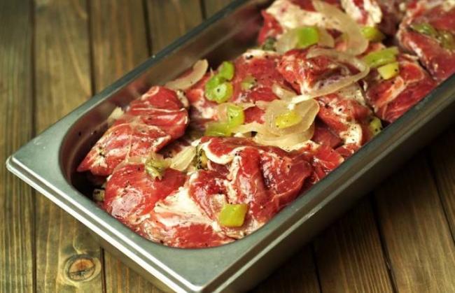 Конина в маринаде из киви Конина и киви