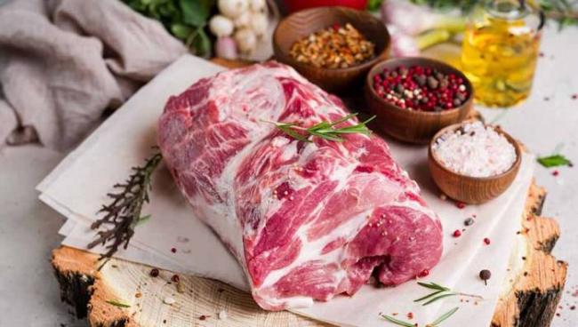 Свежая свиная шея Шея для шашлыка