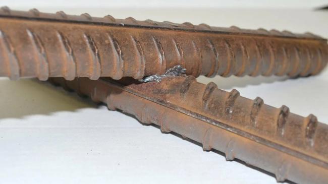 Соединение перемычек для ножек Арматура и сварка