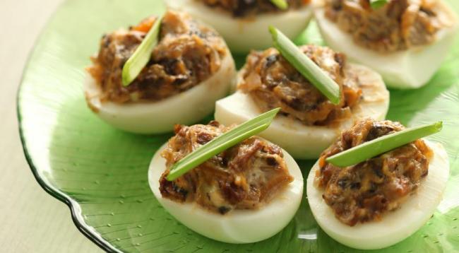 Яйца, фаршированные грибами, пошаговый рецепт с фото