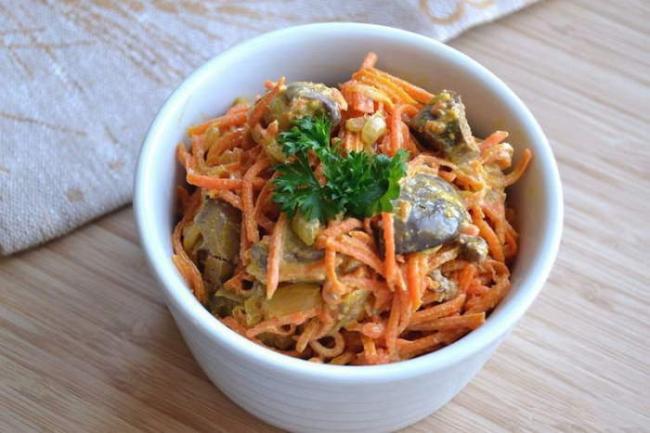15 простых и очень вкуных рецепта салата с грибами и картофелем