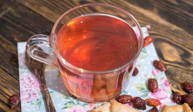 Кружка чая с боярышником Чай с боярышником