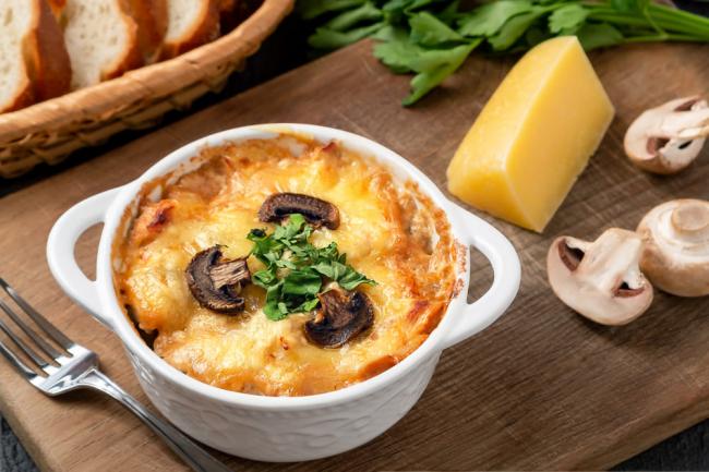 Жульен с курицей и грибами в крокпоте - пошаговый рецепт с фото от Простоквашино