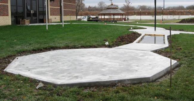 Монолитная площадка под патио Фундамент под патио