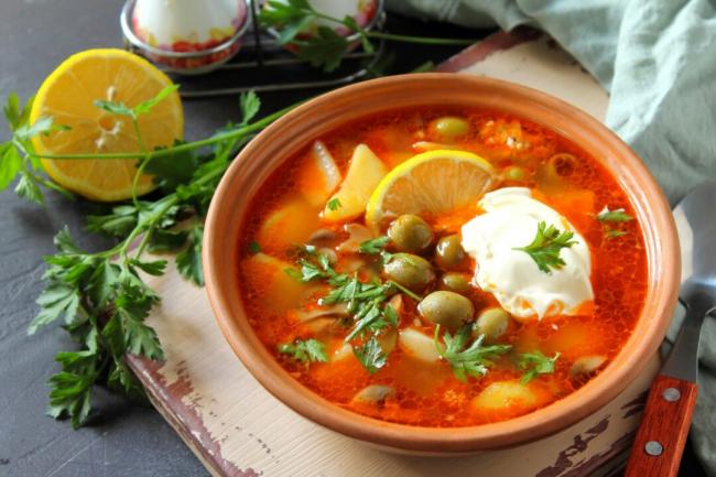 Солянка с грибами и картофелем, пошаговый рецепт с фото