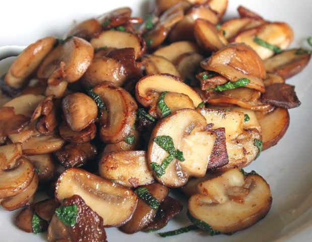 Сколько жарить маринованные шампиньоны