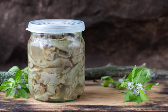 Как очень вкусно замариновать чернушки на зиму