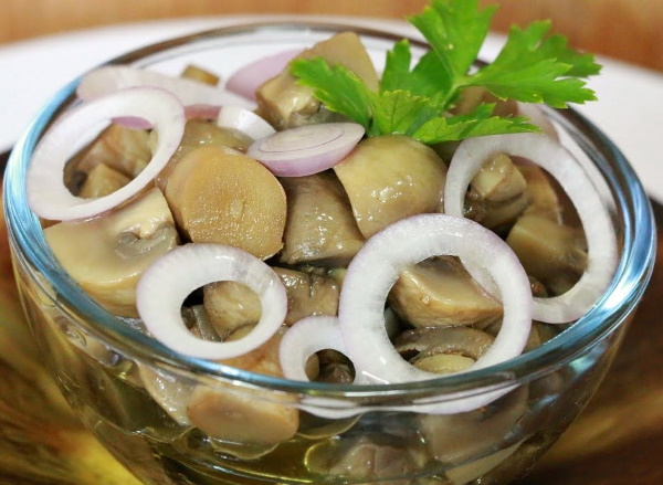 Как солить грибы вкусно, быстро на зиму в банках. Рецепт с фото в домашних условиях