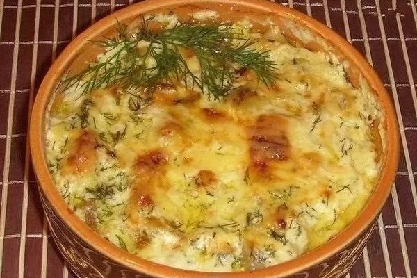 Картофель с курицей в сметане в духовке, рецепт с фото - Vkuso.ru