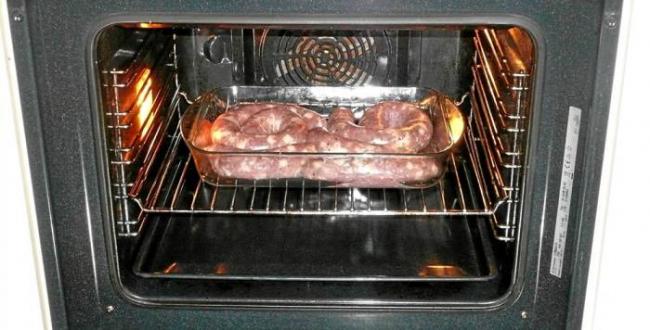 Запекание колбасы из баранины в духовке Колбаса из баранины в духовке