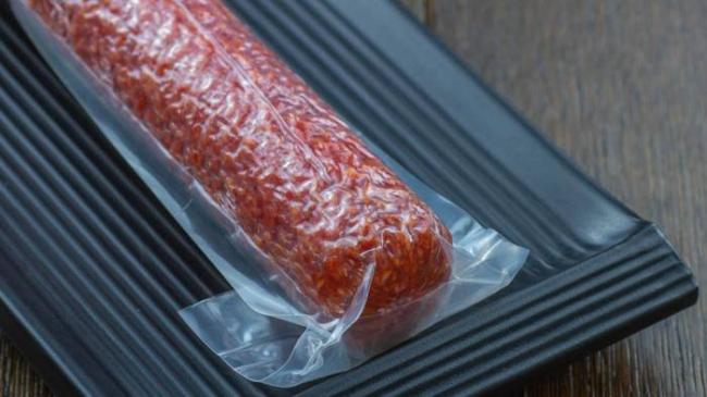 Хранение сырокопчёной колбасы в вакуумной упаковке Колбаса в вакууме