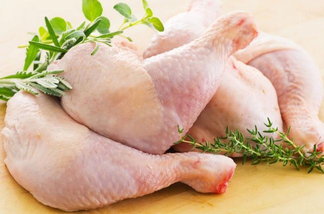 Свежие куриные окорочка Куриный окорочок