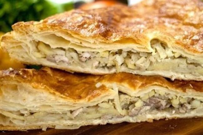 Пирог из слоеного теста с курицей - рецепт с фотографиями - Patee. Рецепты