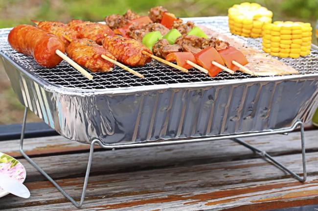 Как выглядит одноразовый мангал для шашлыка Мангал одноразового типа