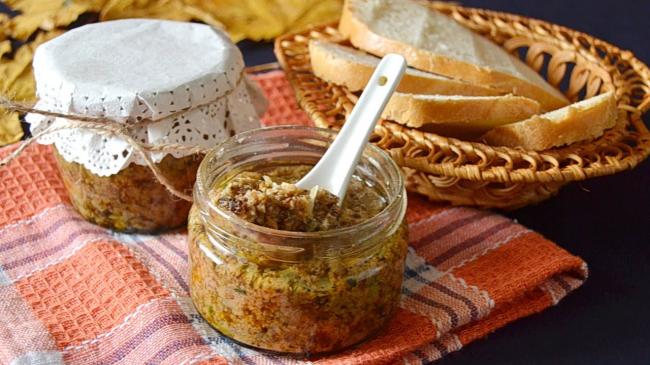 ???? Икра из плотвы с морковью на зиму - видео рецепт. Вкусная грибная закуска с луком и морковью! - YouTube