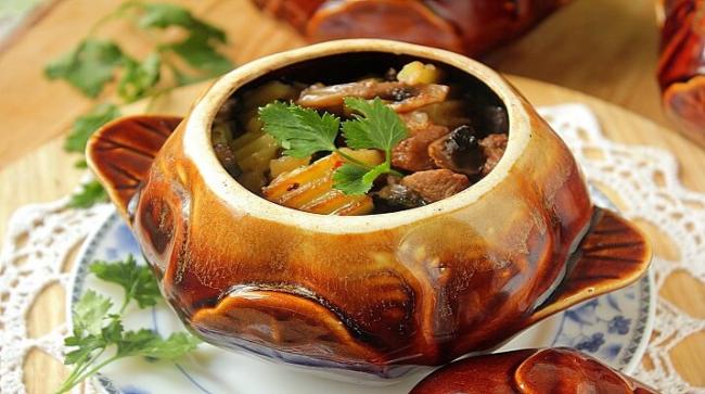 Жаркое в горшочке - 17 лучших рецептов - lovecook.me