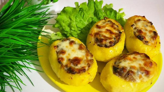 Жюльен. 5 вкусных рецептов: классический, с курицей и грибами, со сметаной, в картофеле и в тарталетках.