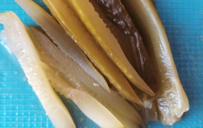 Нарезанный маринованный огурец для шаурмы с сосисками Огурцы для шаурмы с сосисками