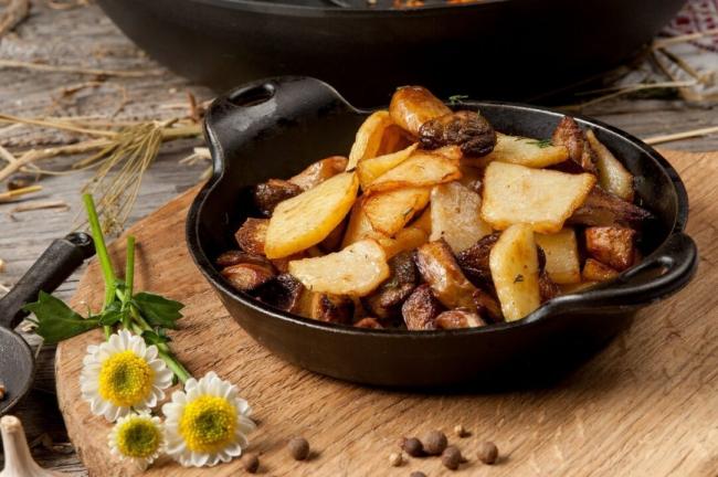 Картофель, запеченный с белыми грибами рецепт - русская кухня: основные блюда.