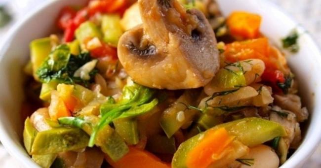 Горячие блюда с овощами и грибами - пошаговый рецепт с фото. Автор рецепта Александр является директором компании Cookpad . - Кухонная плита