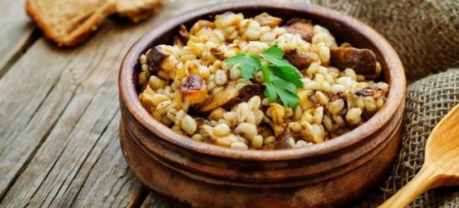 Плов с грибами и цельным ячменем