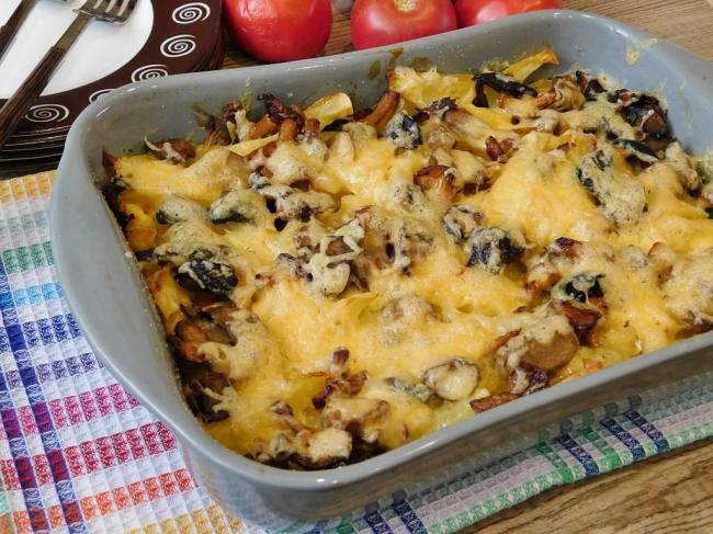 Как приготовить картошку с мясом и грибами в духовке