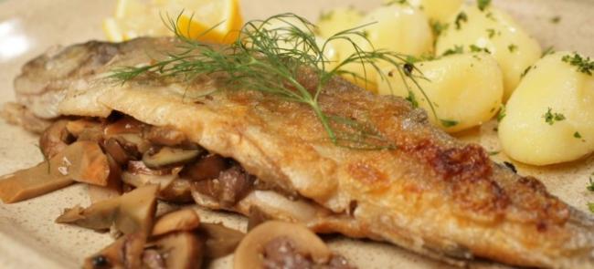 Рыба, фаршированная грибами