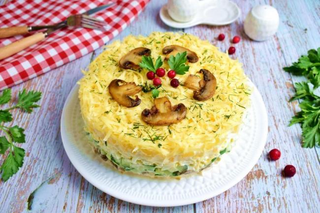 Салат с ананасами грибами и курицей слоями рецепт с пошаговыми фото - 1000.menu
