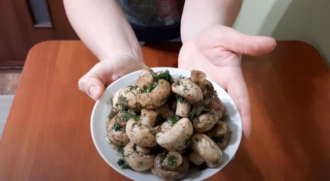 Грибы маринованные в соевом соусе