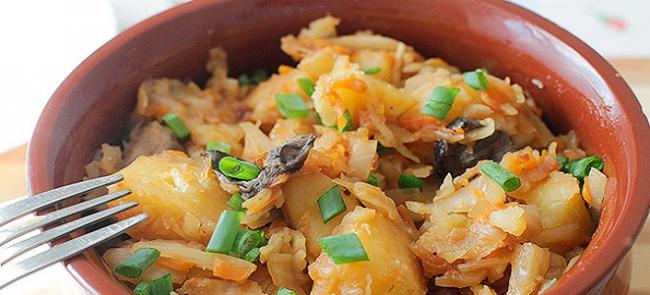 Солянка из капусты и грибов