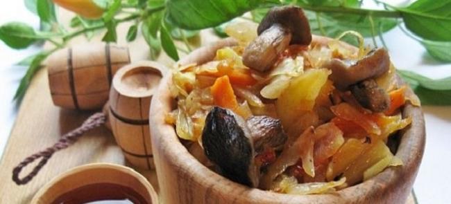 Солянка с маринованными грибами и капустой - рецепт