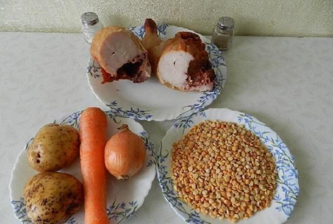 Ингредиенты для приготовления супа с куриными бёдрышками  Состав супа с куриными бёдрышками