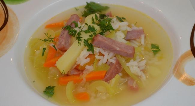 Суп с копчёной колбасой и рисом Суп с колбасой и рисом