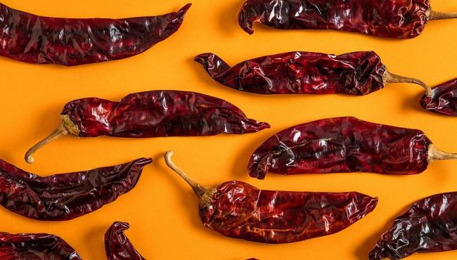 Высушенный в духовке жгучий перец Сушеный перчик из духовки