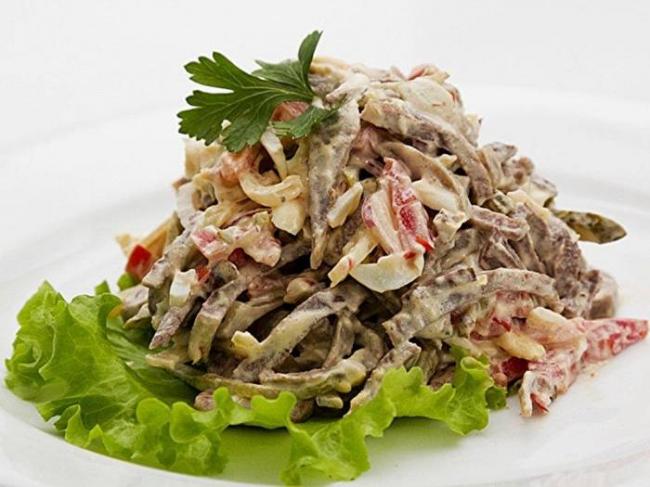 Салат с языком и грибами - нежный, изысканный и сочный - Собираем грибы