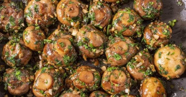 Как запечь целые грибы в духовке - Со вкусом