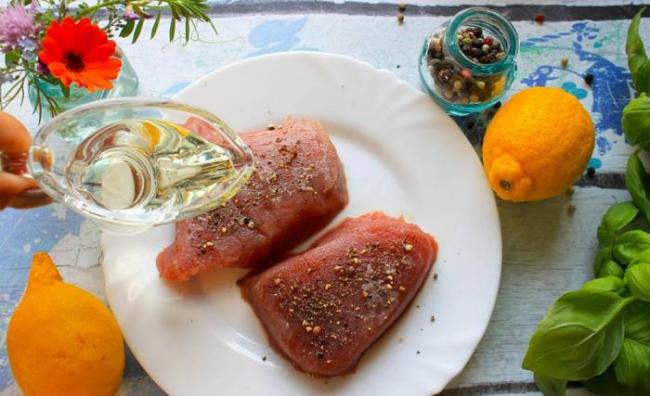 Лимонный маринад для тунца Тунец и лимон