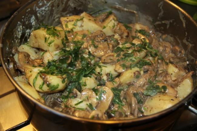 Как вкусно приготовить жареные грузди на сковороде