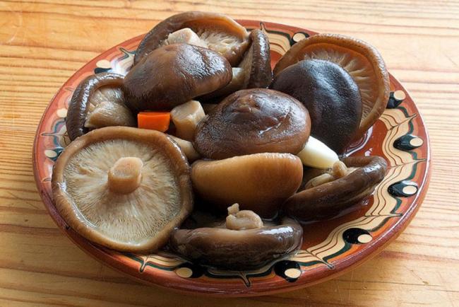 Как очень вкусно замариновать чернушки на зиму