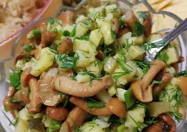 20 очень вкусных салатов с мясом и грибами рецепт