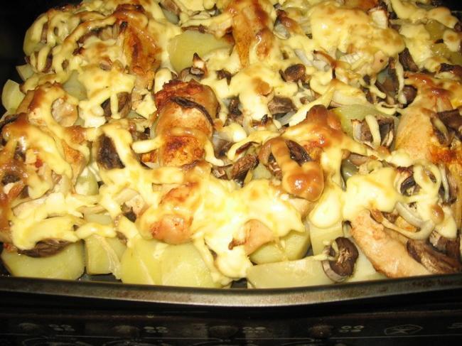 Как вкусно приготовить мороженные опята с картошкой