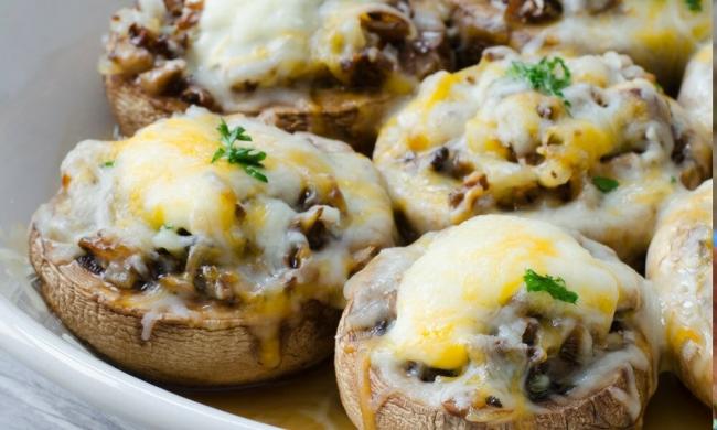Шампиньоны в сметане: ТОП-10 самых лучших и вкусных рецепта