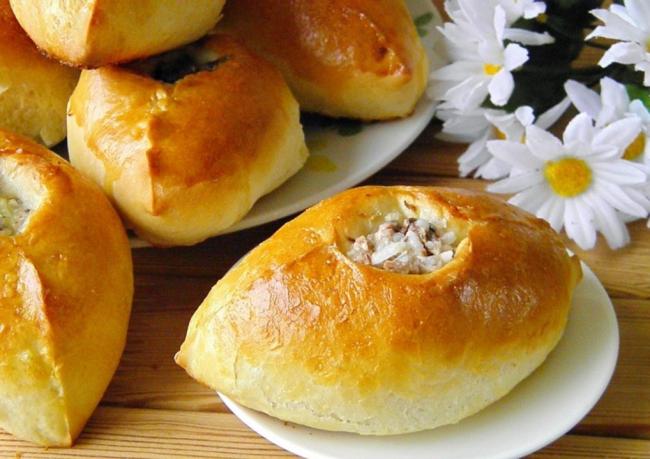 10 рецептов приготовления вкуснейшей начинки для пирожков с рисом и грибами