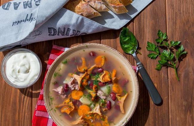 Как вкусно сварить суп из сухих лисичек