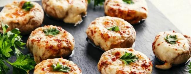 Как приготовить фаршированные шампиньоны в микроволновке