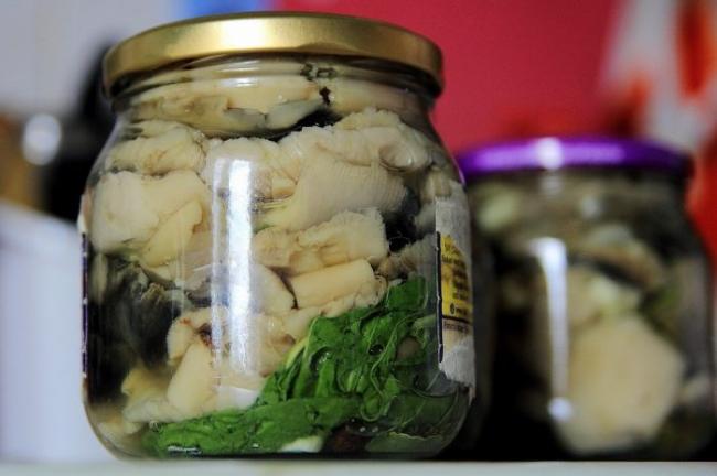 Как быстро и вкусно приготовить на зиму послеуборочные кочанчики сельди